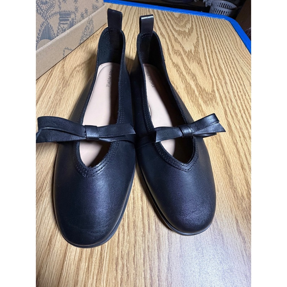 Free People Black Leather Bow Pointed Toe Ballet Flats OB1966905 7.5